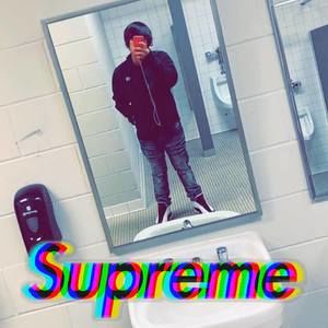 Meet your Posher, Gomez